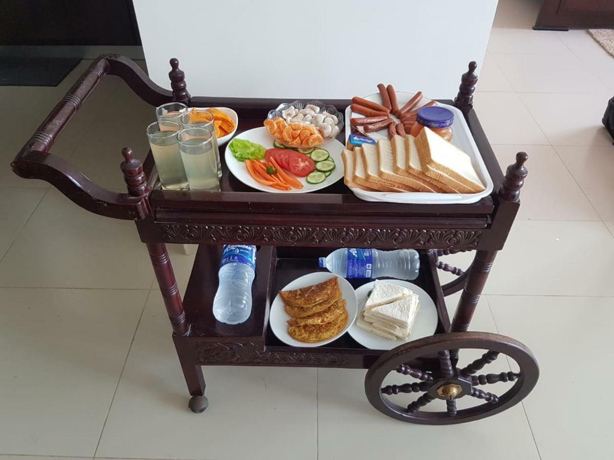 Vivas Residencies Luxury Apartments Dehiwala-Mount Lavinia Esterno foto