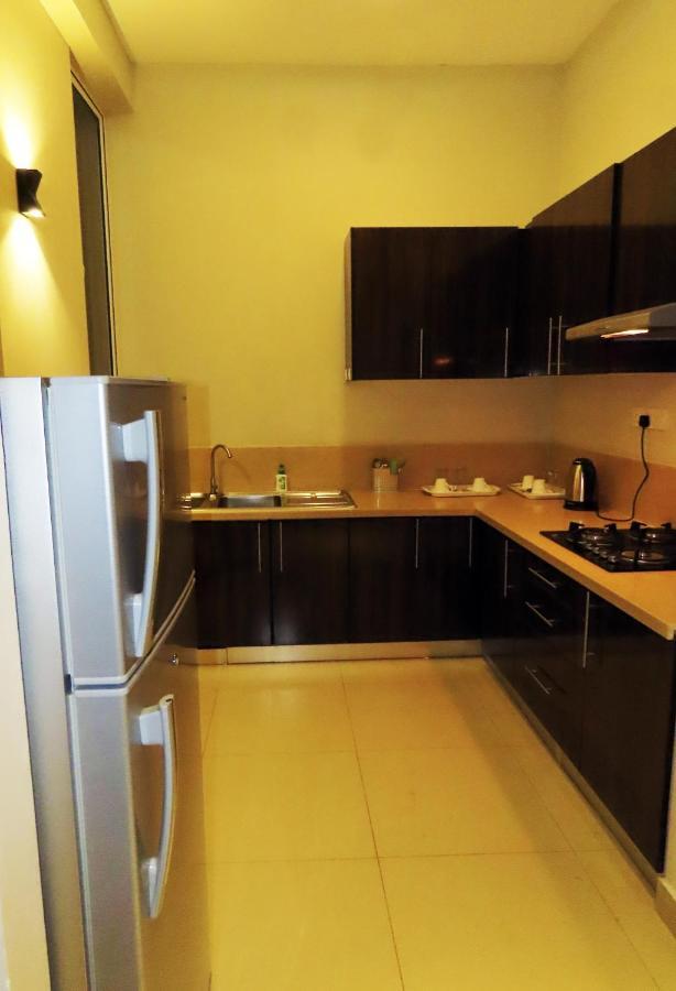 Vivas Residencies Luxury Apartments Dehiwala-Mount Lavinia Esterno foto